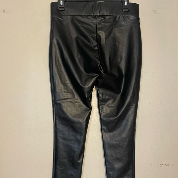 Loft Black Faux Leather Leggings size MP “high rise legging petite” inseam 25” - Picture 4 of 9